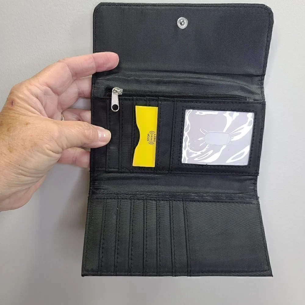 Nicole Miller Classic Black Wallet